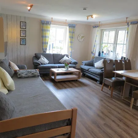 Mettenhof Apartment *